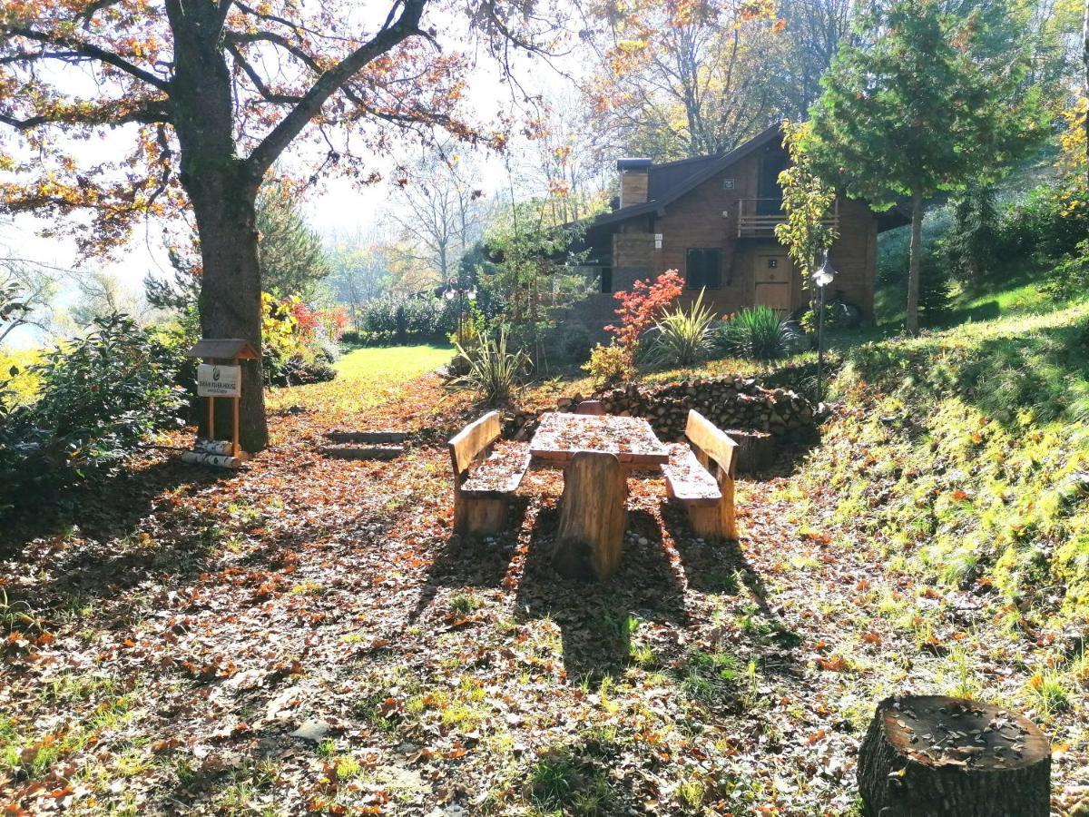 Lasinja Zagreb, Kuca Za Odmor Swan River Holiday House מראה חיצוני תמונה