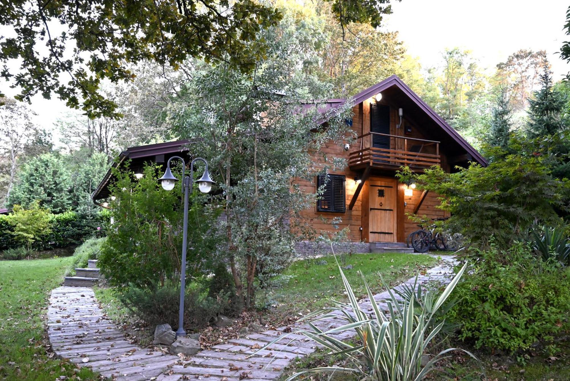 Lasinja Zagreb, Kuca Za Odmor Swan River Holiday House מראה חיצוני תמונה