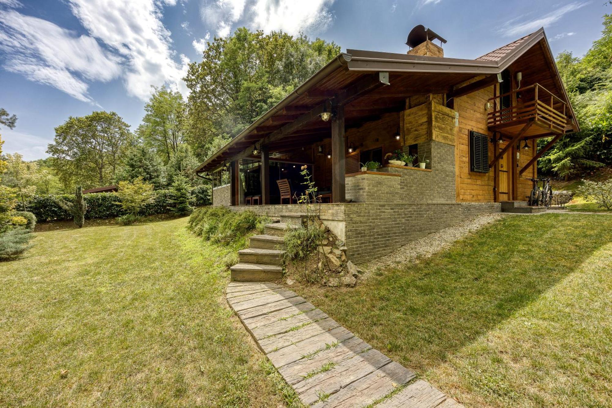 Lasinja Zagreb, Kuca Za Odmor Swan River Holiday House מראה חיצוני תמונה