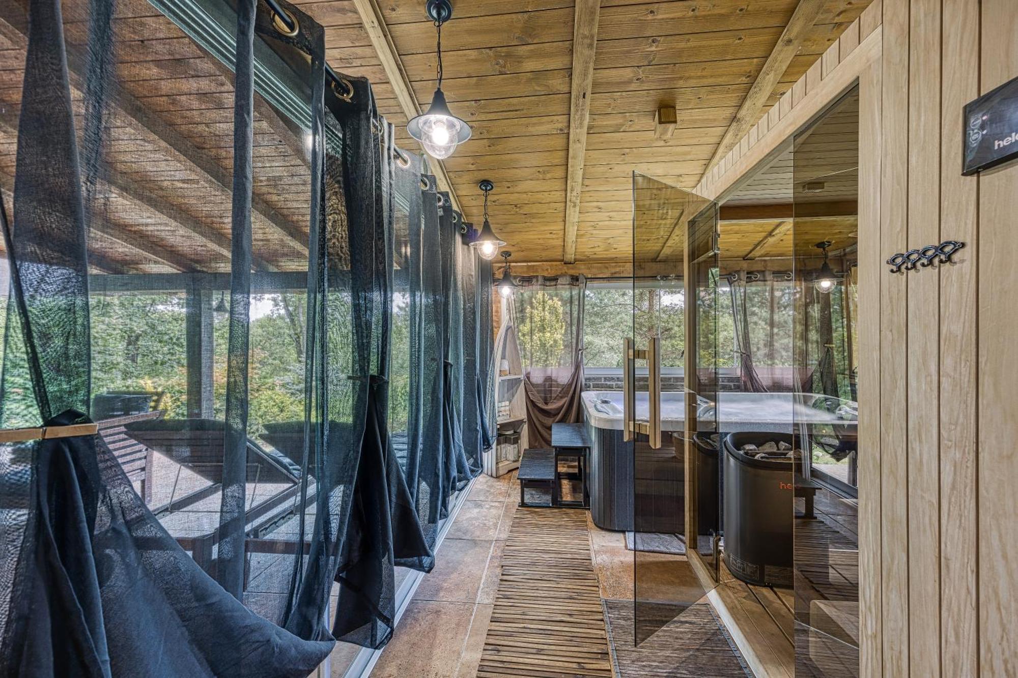 Lasinja Zagreb, Kuca Za Odmor Swan River Holiday House מראה חיצוני תמונה