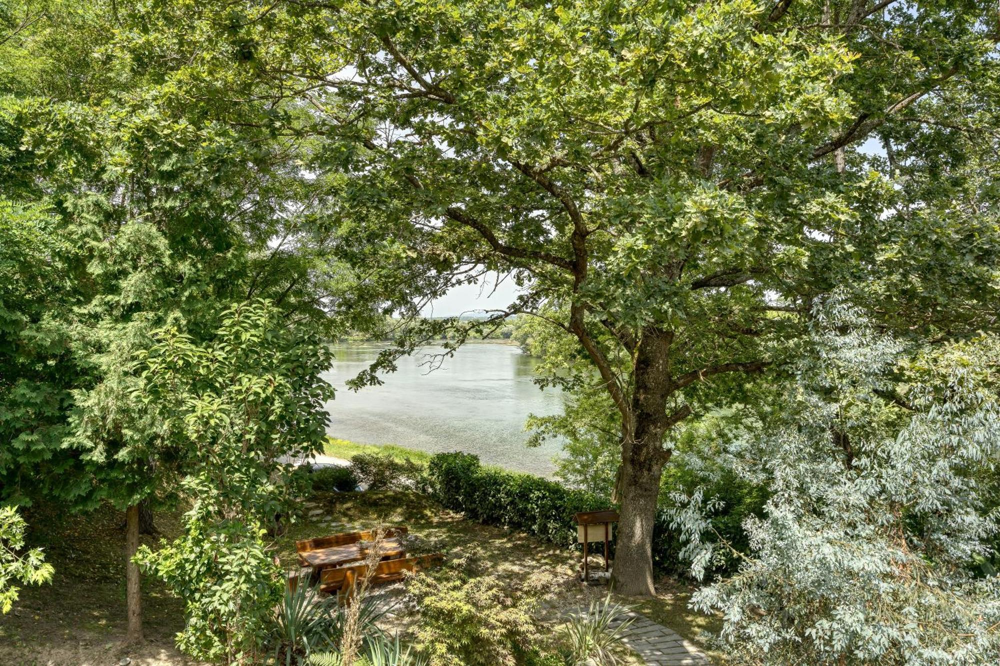 Lasinja Zagreb, Kuca Za Odmor Swan River Holiday House מראה חיצוני תמונה