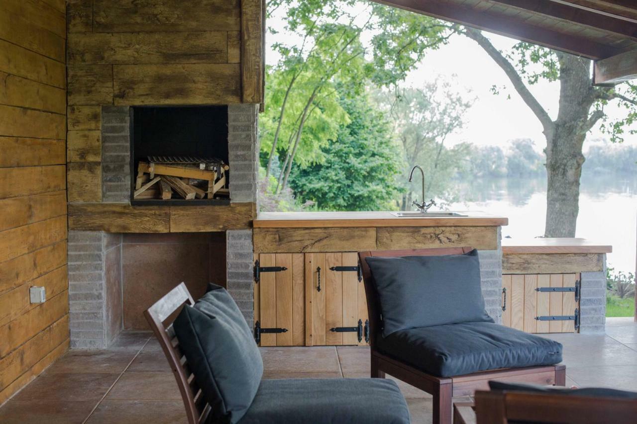 Lasinja Zagreb, Kuca Za Odmor Swan River Holiday House מראה חיצוני תמונה