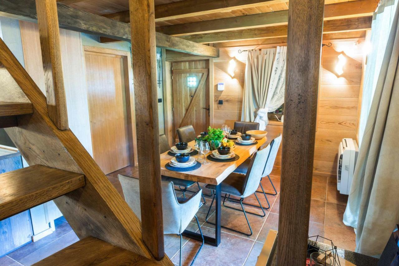 Lasinja Zagreb, Kuca Za Odmor Swan River Holiday House מראה חיצוני תמונה